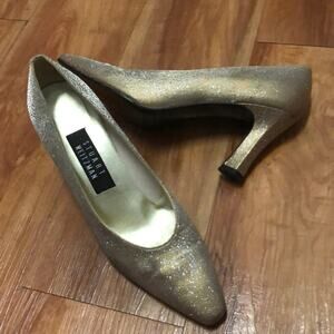 Stuart Weitzman Gold Sparkle Heels Size 8